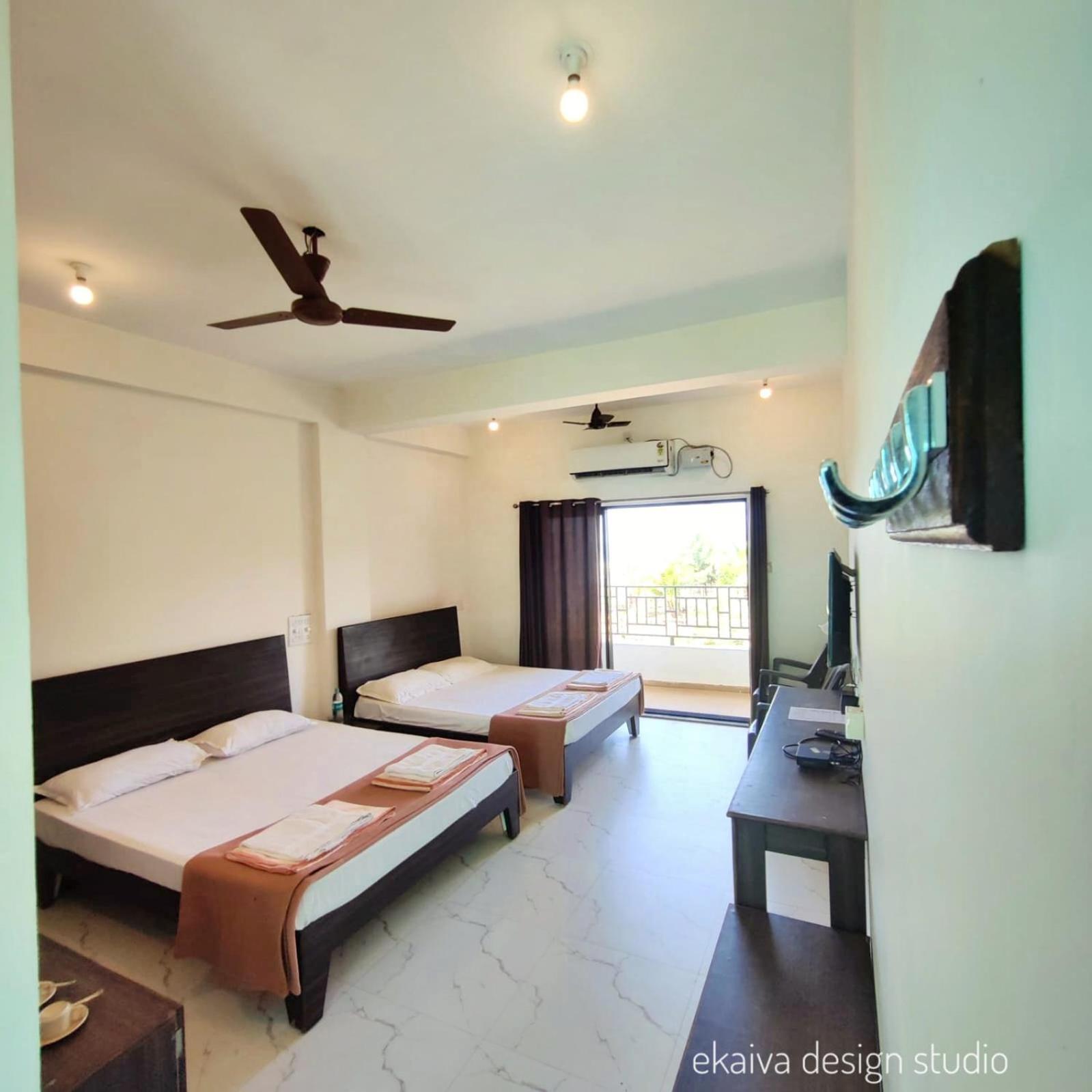 Konkantrip Beach Resort Dāpoli 外观 照片