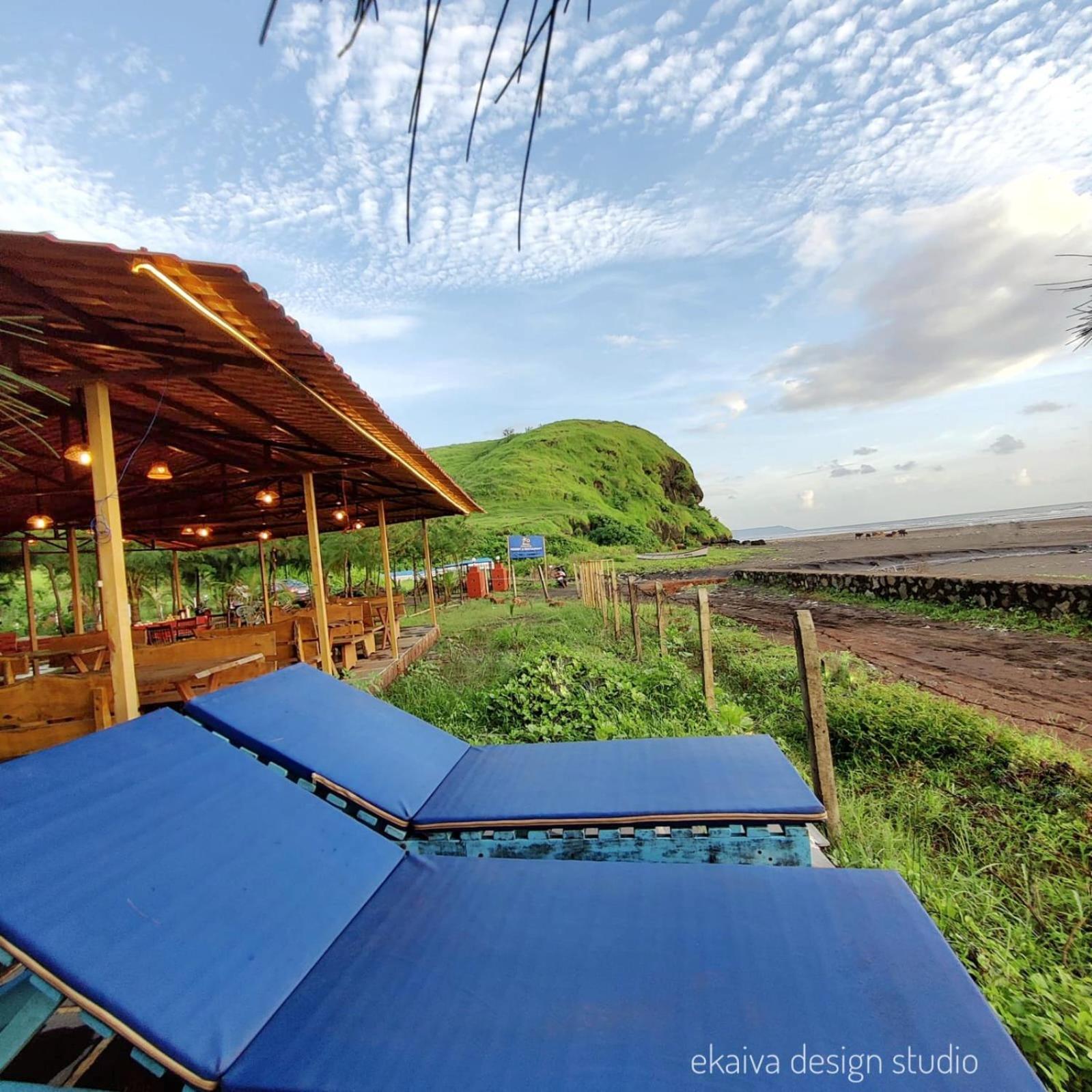 Konkantrip Beach Resort Dāpoli 外观 照片